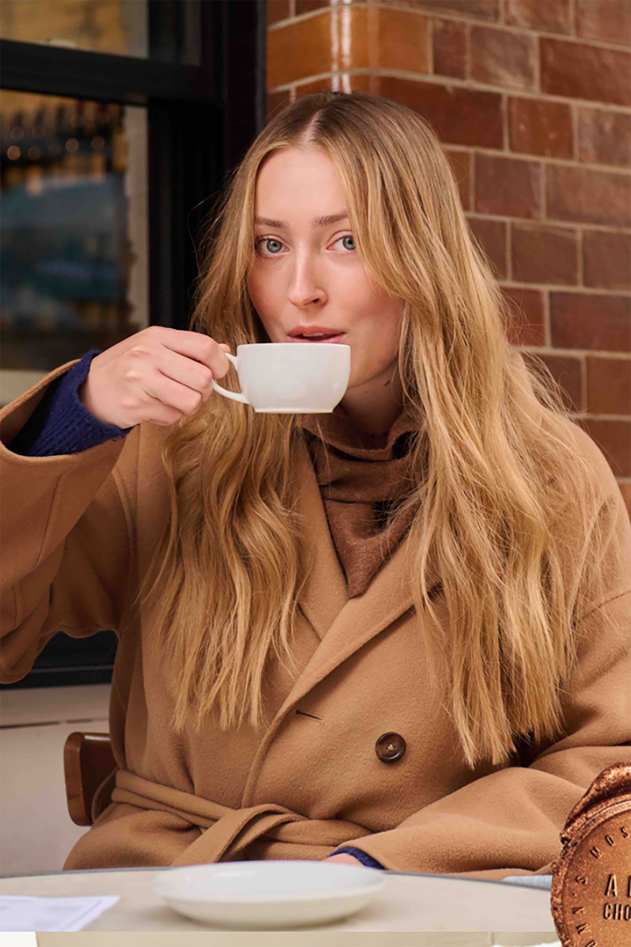 Air-Dried Dark Blonde With Subtle Highlights Air-Dried Dark Blonde With Subtle Highlights — Low Maintenance Winter Hair Colors