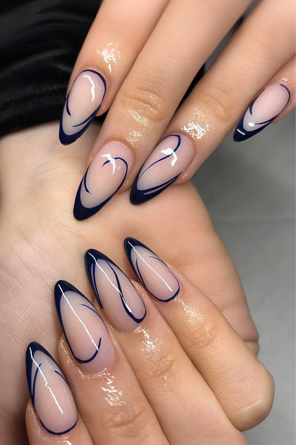 Visual Idea — Navy Blue Nails