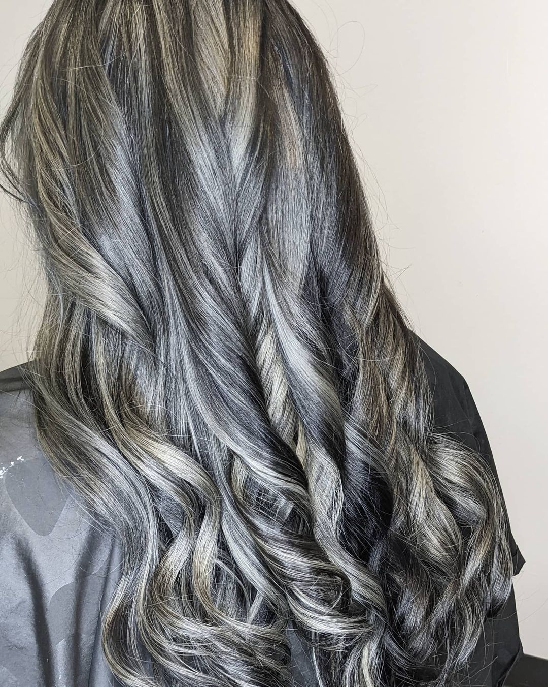 Mid-Back Waves With Gray and Ash Blonde Highlights Mid-Back Waves With Gray and Ash Blonde Highlights — Gray Blending Highlights