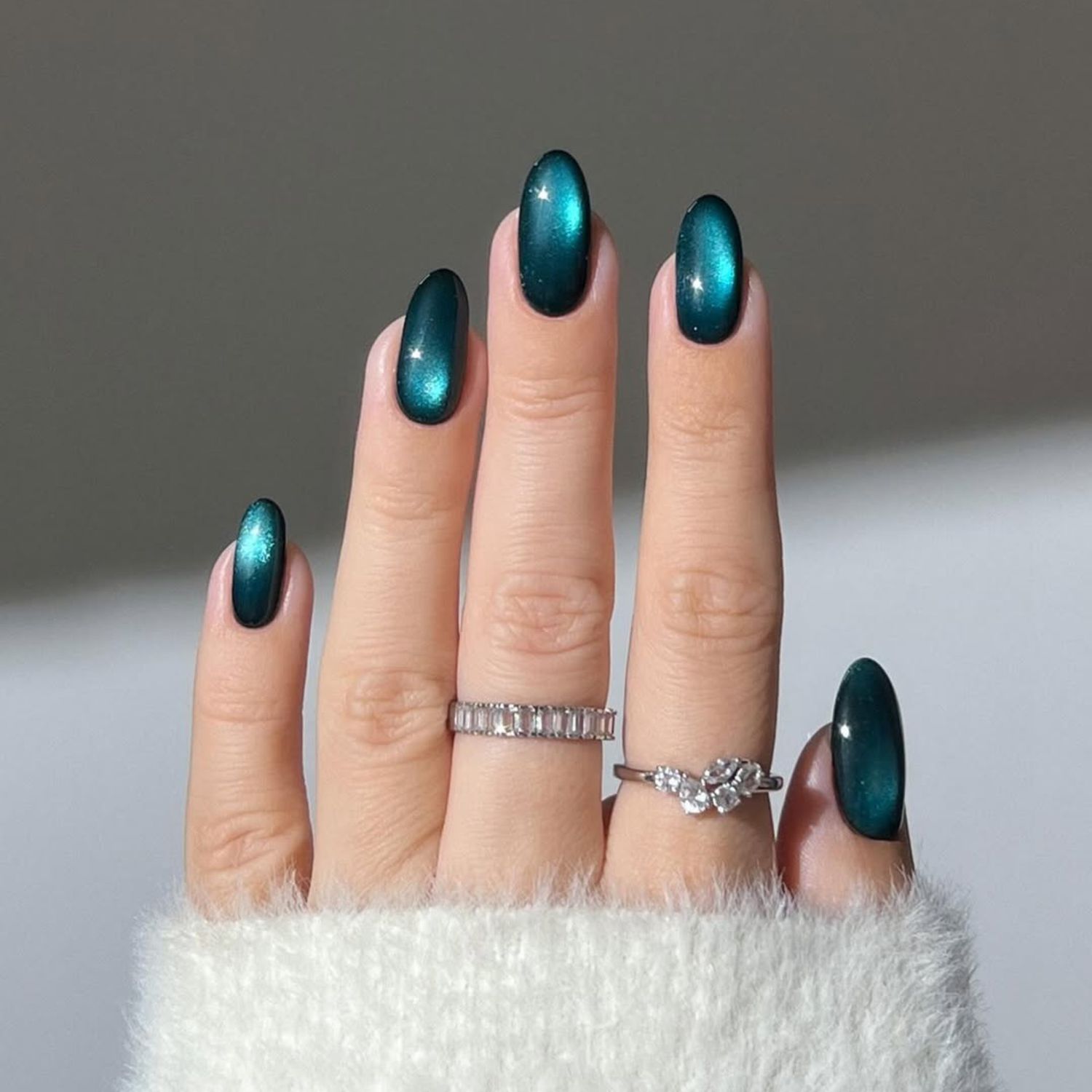 21 Oval Nail Designs That Show Off the Classic Shape