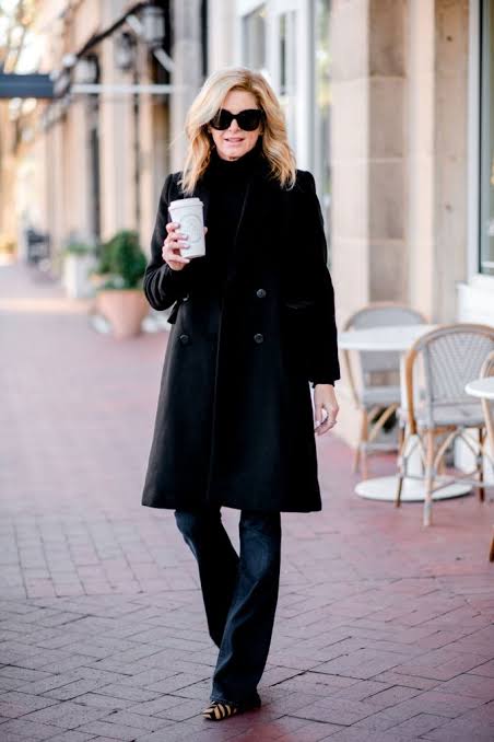 Chic Daytime Ensemble with a Double-Breasted Black Coat Chic Daytime Ensemble with a Double-Breasted Black Coat — Black Coat Outfits