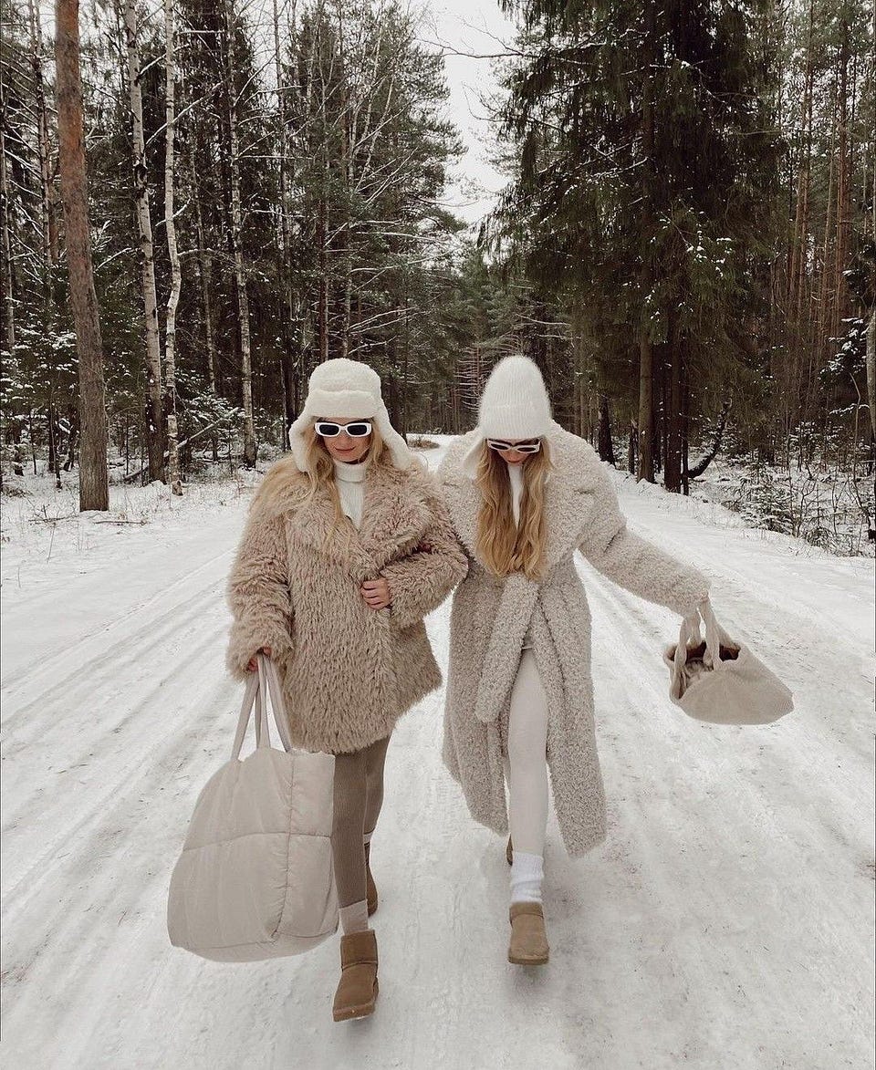 Embrace Cozy Chic with Oversized Faux Fur Coats Embrace Cozy Chic with Oversized Faux Fur Coats — Aesthetic Winter Outfits