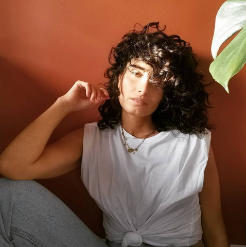 Top 5 Curly Hairstyles for Winter – LAO Care