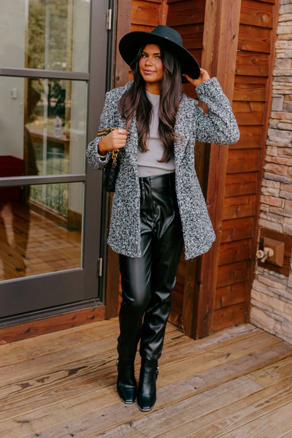 Chic Tweed Blazer and Faux Leather Pants for a Polished Concert Vibe Chic Tweed Blazer and Faux Leather Pants for a Polished Concert Vibe — Winter Concert Outfits
