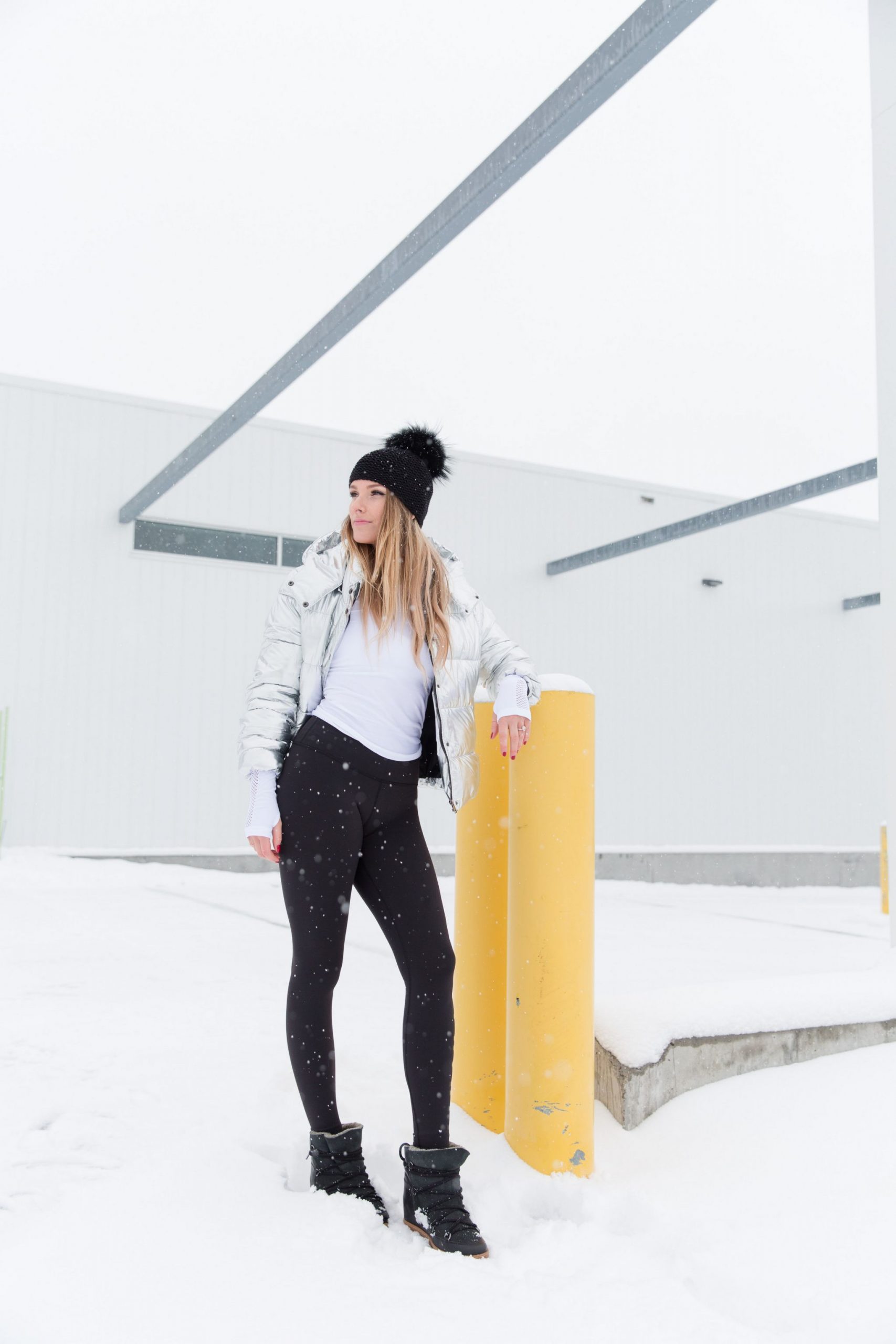 SNOWY GYM LOOK – Life with A.Co by Amanda L. Conquer