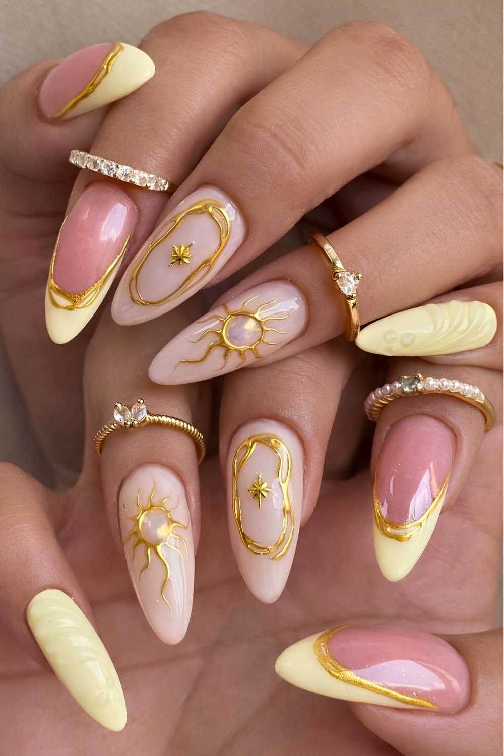 30 Yellow Nail Ideas That Prove This Color Does Everything