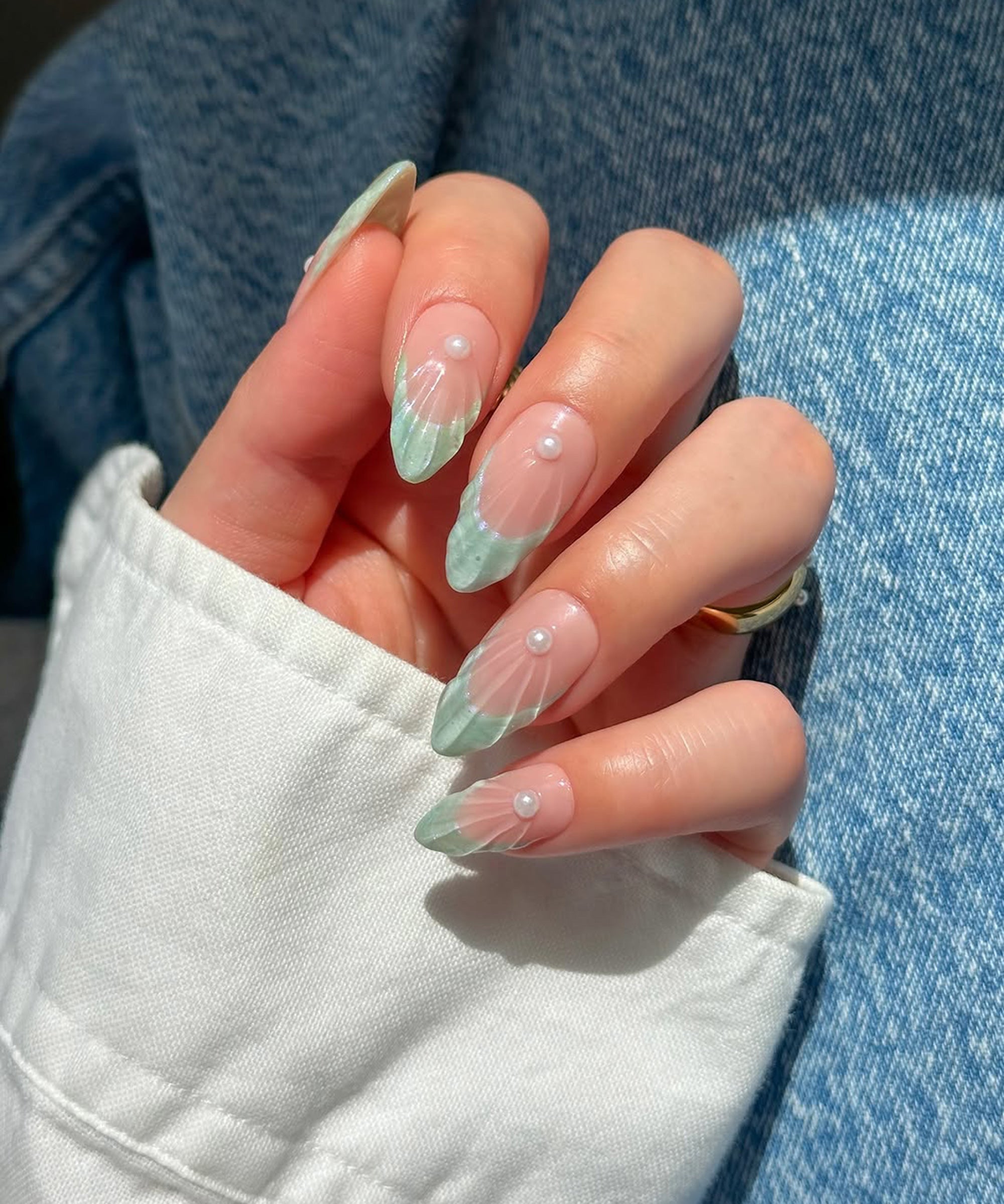 Wavy Light Green French Almonds Wavy Light Green French Almonds — Winter to Spring Transition Nails