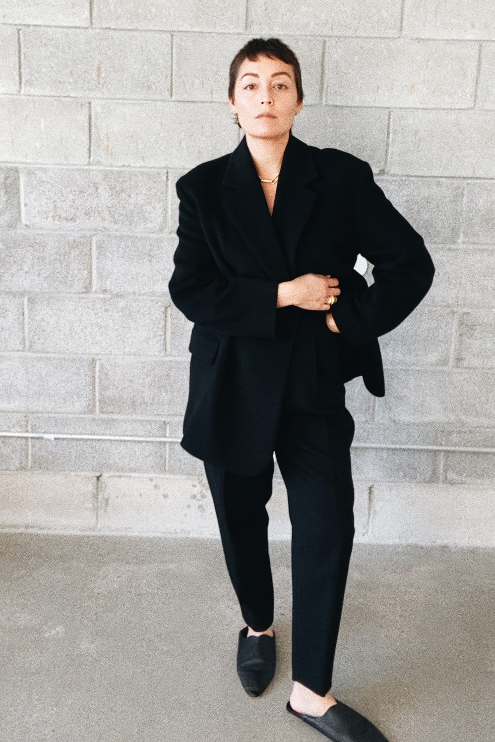 Monochromatic Black Suit: Effortless Minimalist Chic Monochromatic Black Suit: Effortless Minimalist Chic — Minimalist Winter Outfits
