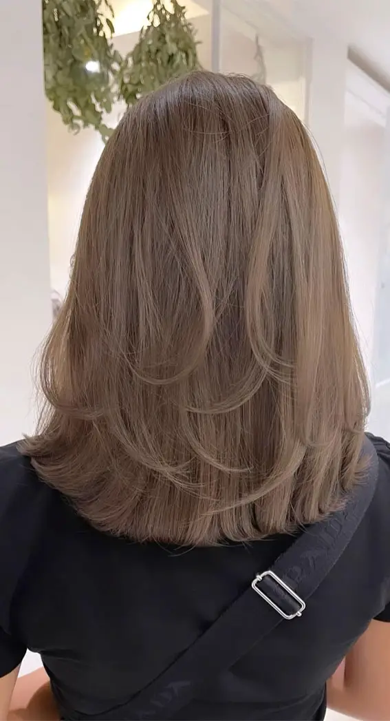 Mushroom Brown Layered Cut Mushroom Brown Layered Cut — Medium Length Winter Haircuts