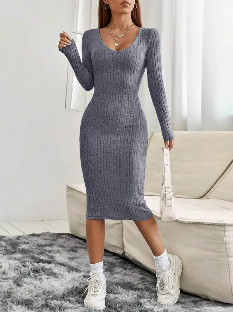 Casual Grey Ribbed Midi Dress with Sneakers — Winter Outfits for Petite Women