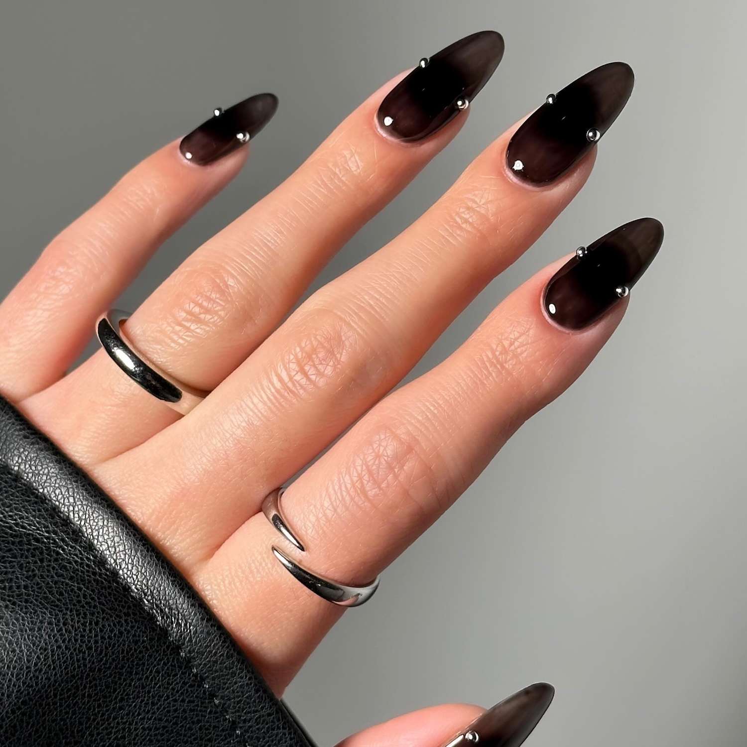 Smoky Sheer Brown Studded Almonds Smoky Sheer Brown Studded Almonds — Trendy Almond Nail Designs