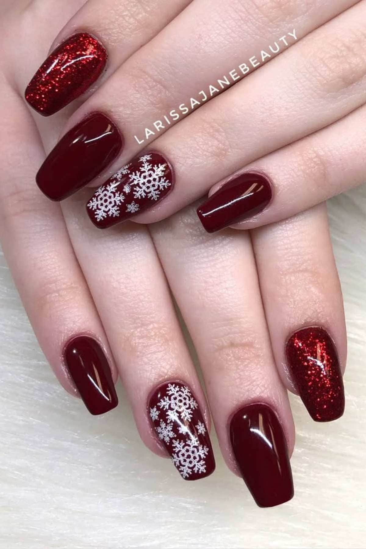 Festive Snowflake Glitter Coffins Festive Snowflake Glitter Coffins — Winter Red Nails
