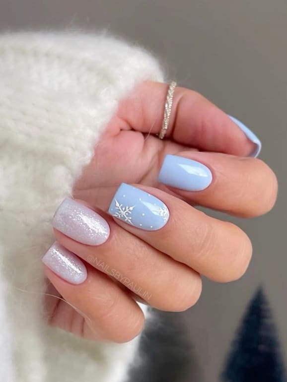 Visual Idea — A Hand With Fair Skin Displays Short Visual Idea — A Hand With Fair Skin Displays Short — Short Winter Acrylic Nails