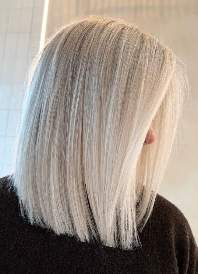Sleek Collarbone Icy Platinum Lob Sleek Collarbone Icy Platinum Lob — Icy Blonde Hair