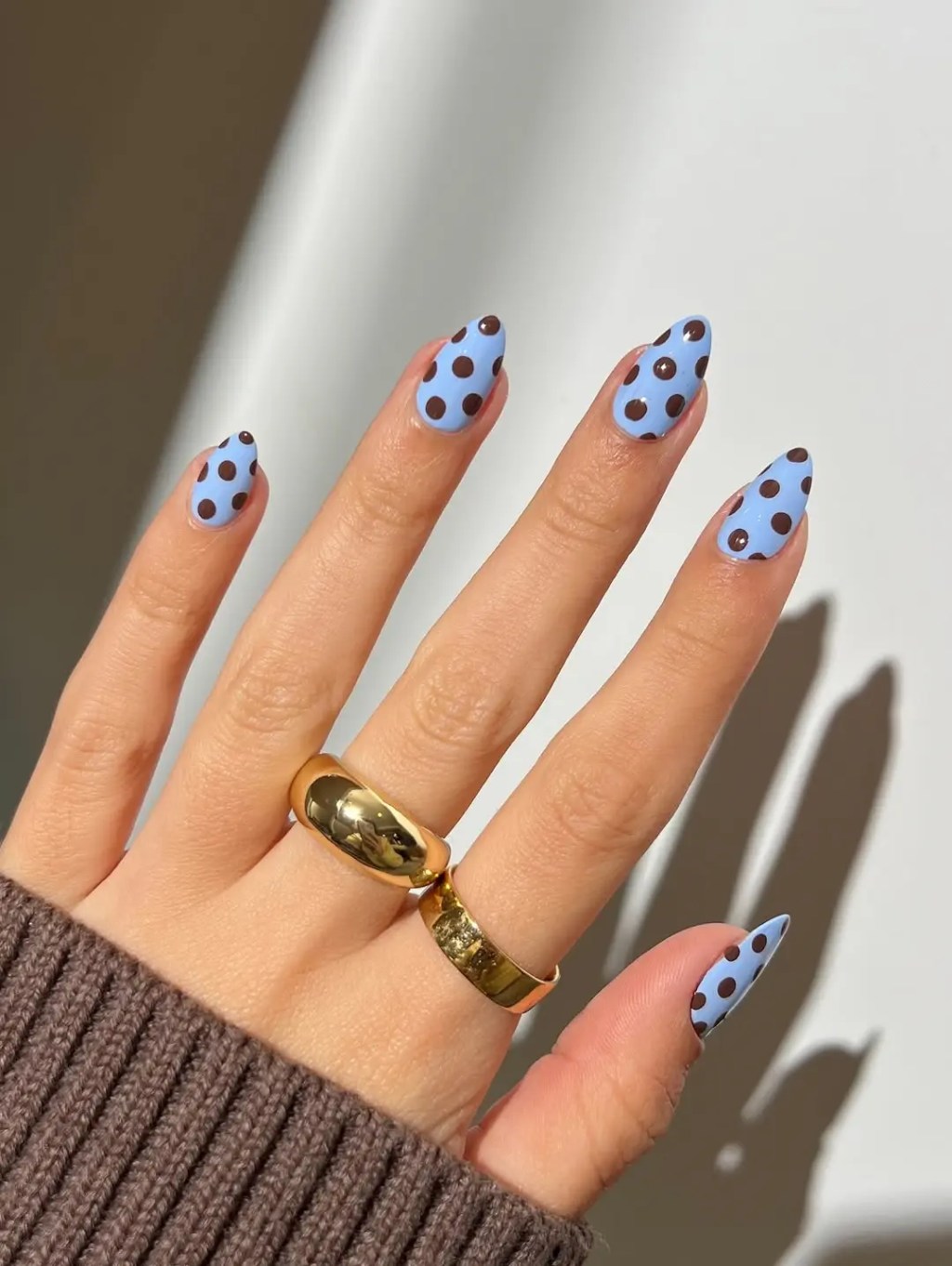 Light Blue Polka Dot Stiletto Nails Light Blue Polka Dot Stiletto Nails — Blue Nail Inspo