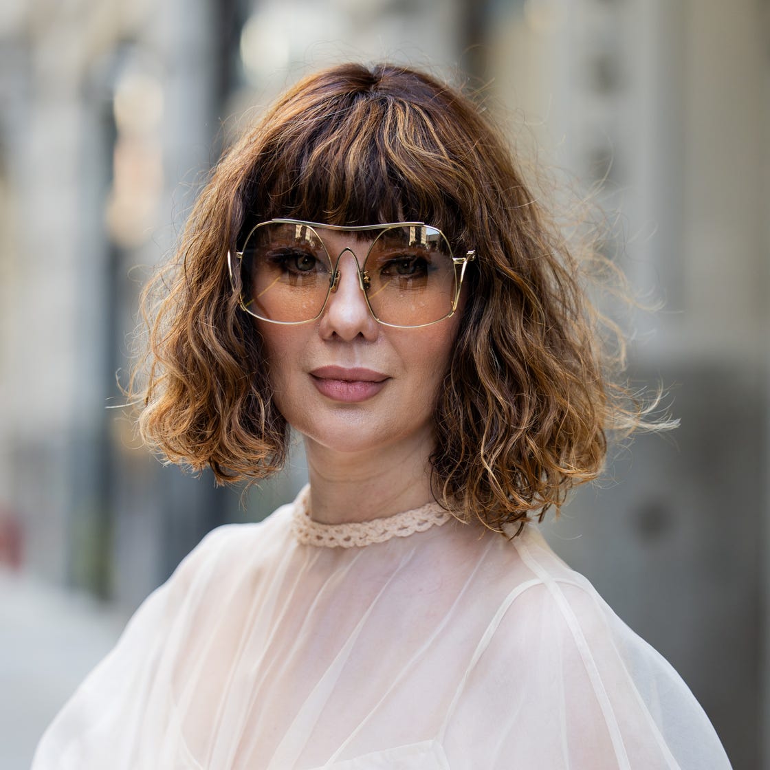 Textured Dark Blonde Wavy Bob Textured Dark Blonde Wavy Bob — Winter Haircuts for Wavy Hair