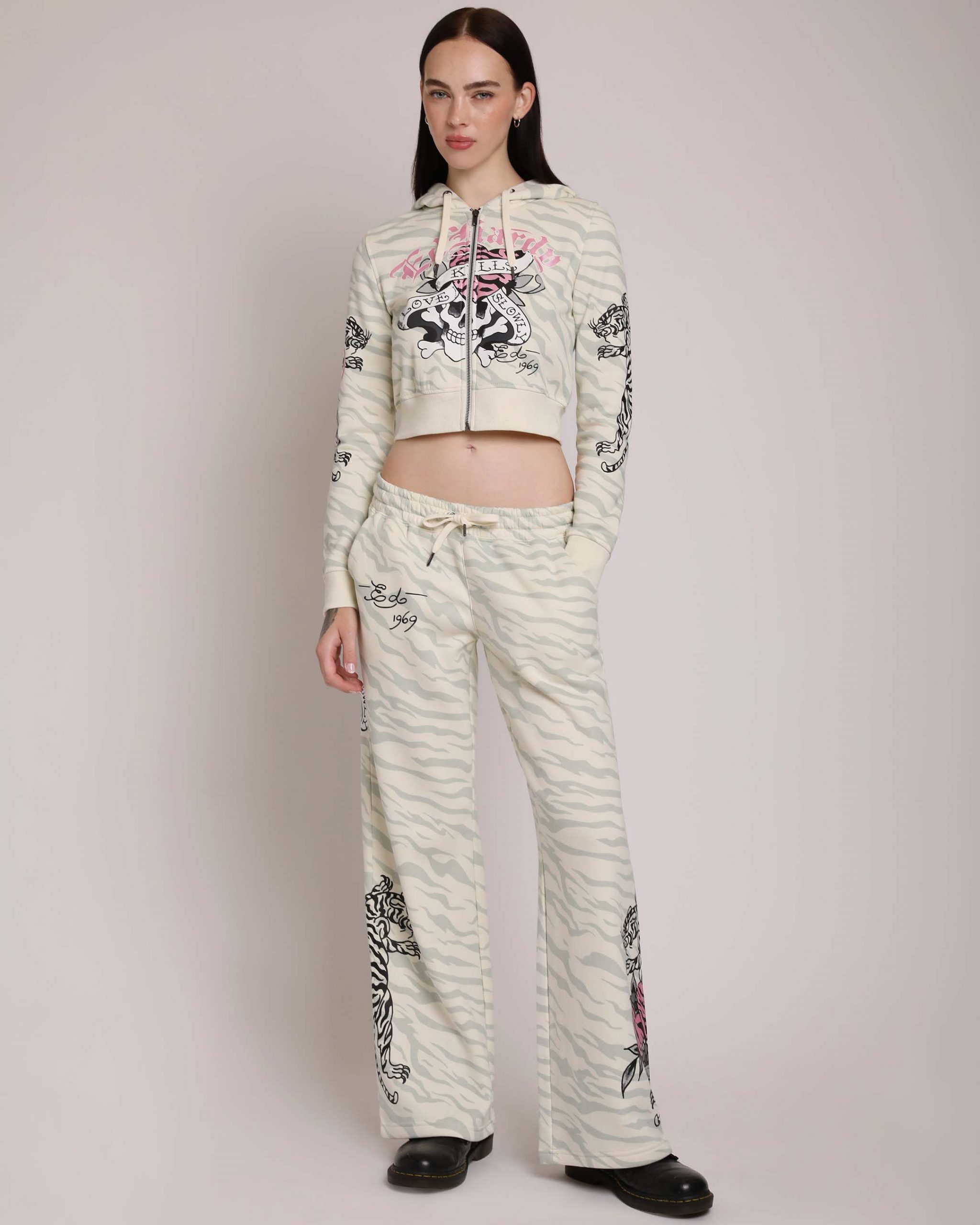 Velour Tracksuit with Zebra Print and Graphics Velour Tracksuit with Zebra Print and Graphics — Y2K Winter Outfits