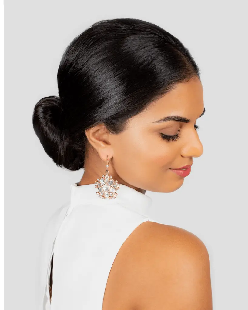 Chin-Length Visual Idea — Winter Wedding Guest Hairstyles