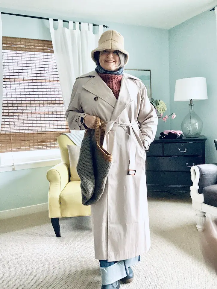 Classic Trench Coat Over a Burgundy Turtleneck Classic Trench Coat Over a Burgundy Turtleneck — Winter Outfits for Women Over 50
