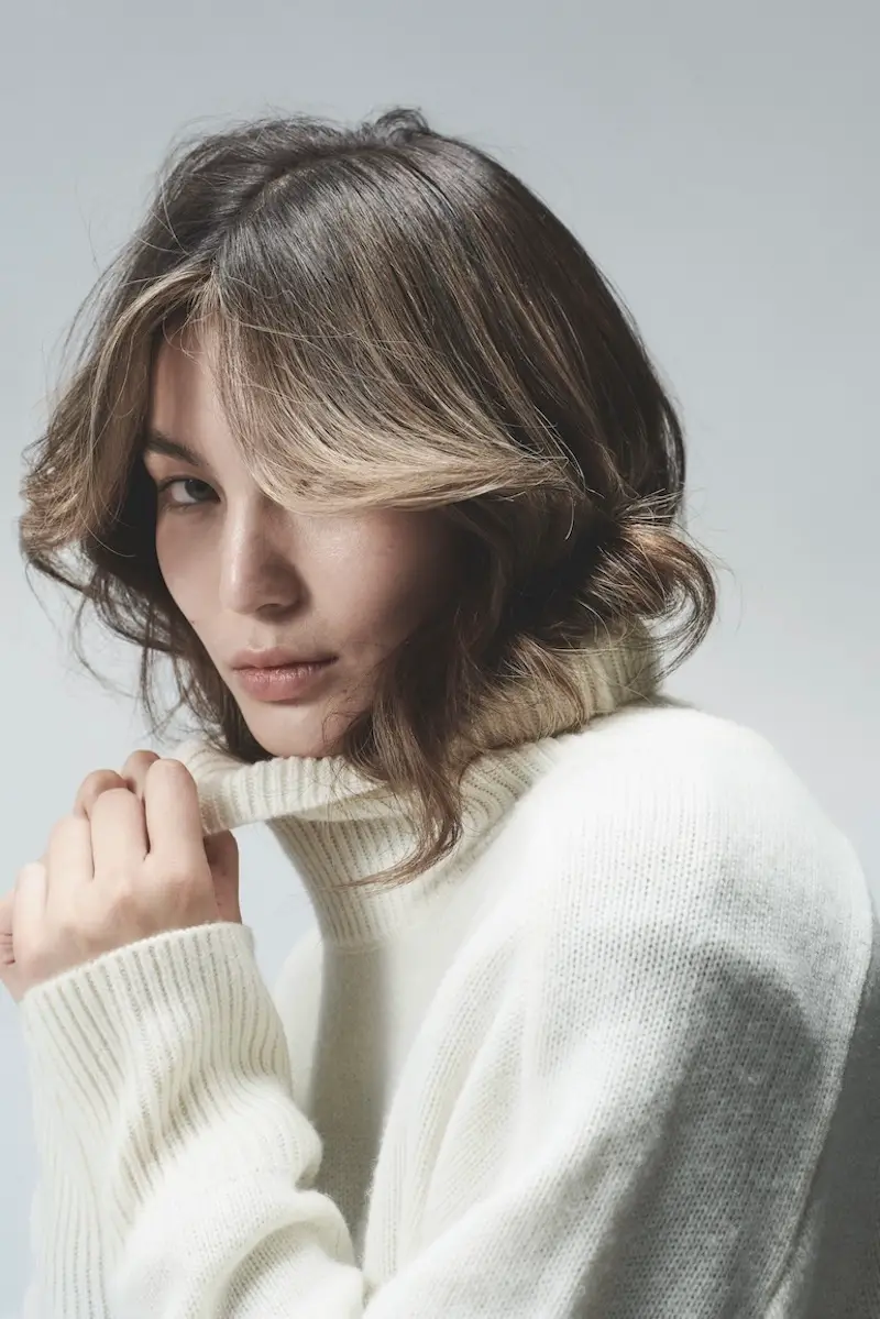 Ash Blonde Highlights Layered Bob With Curtain Bangs Ash Blonde Highlights Layered Bob With Curtain Bangs — Winter Hairstyles for Work