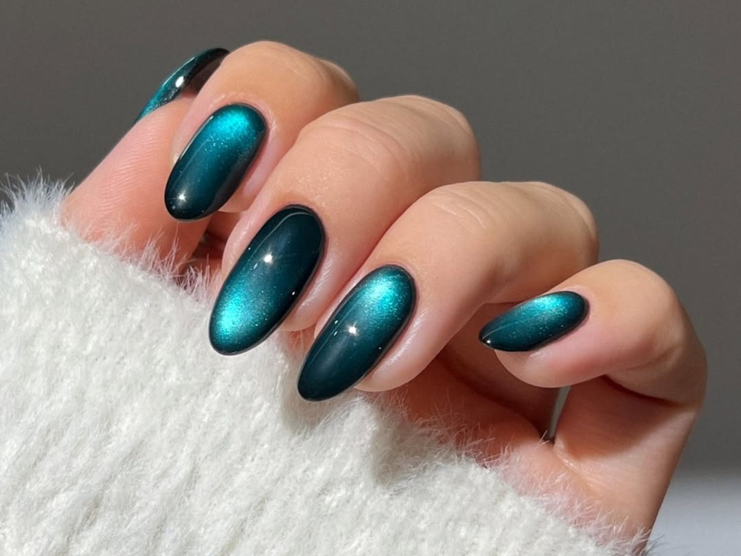 Deep Teal Cat Eye Nails Deep Teal Cat Eye Nails — Winter Cat Eye Nails