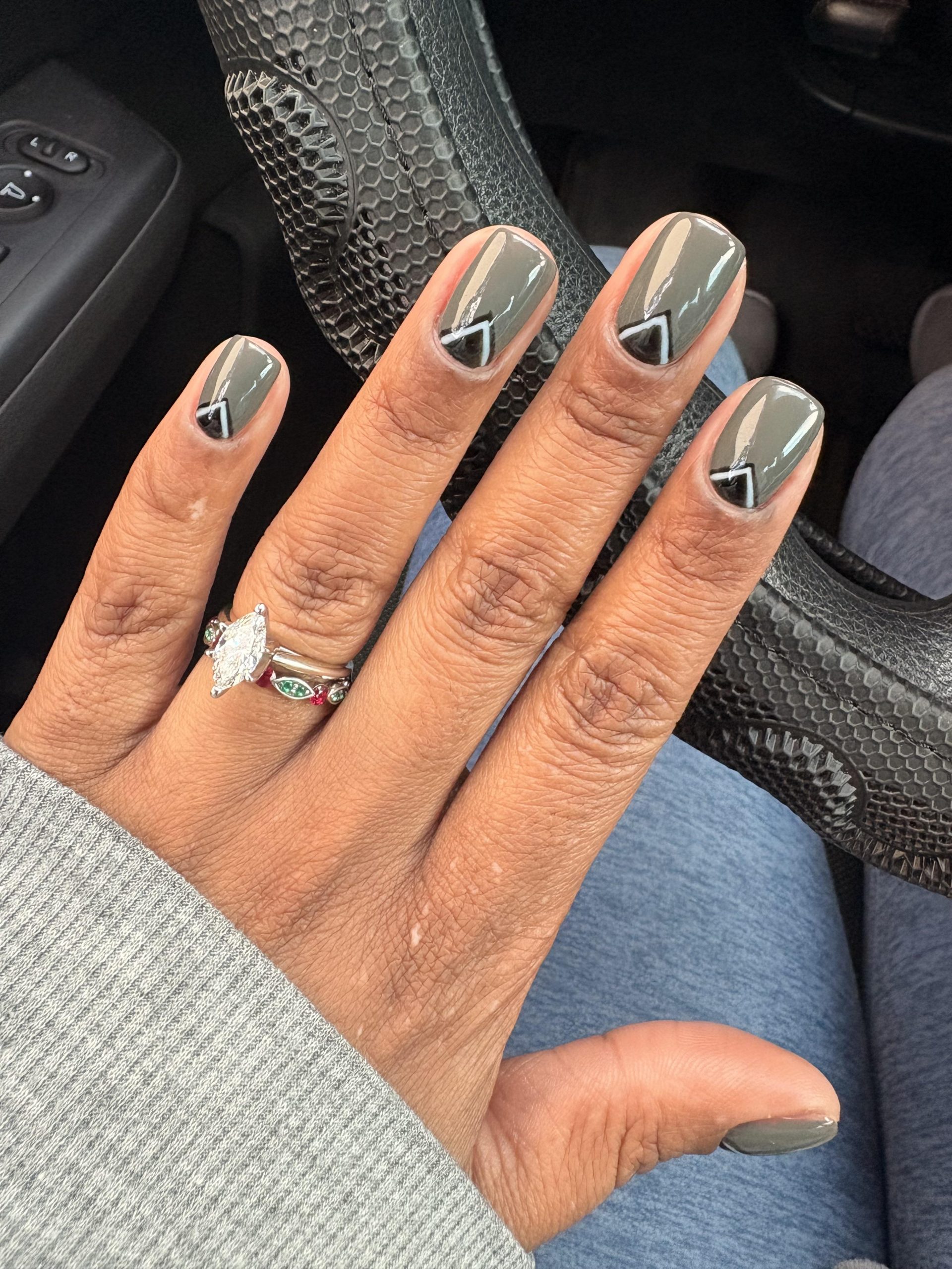 Grey Geometric Accent Square Nails Grey Geometric Accent Square Nails — Winter Square Nails