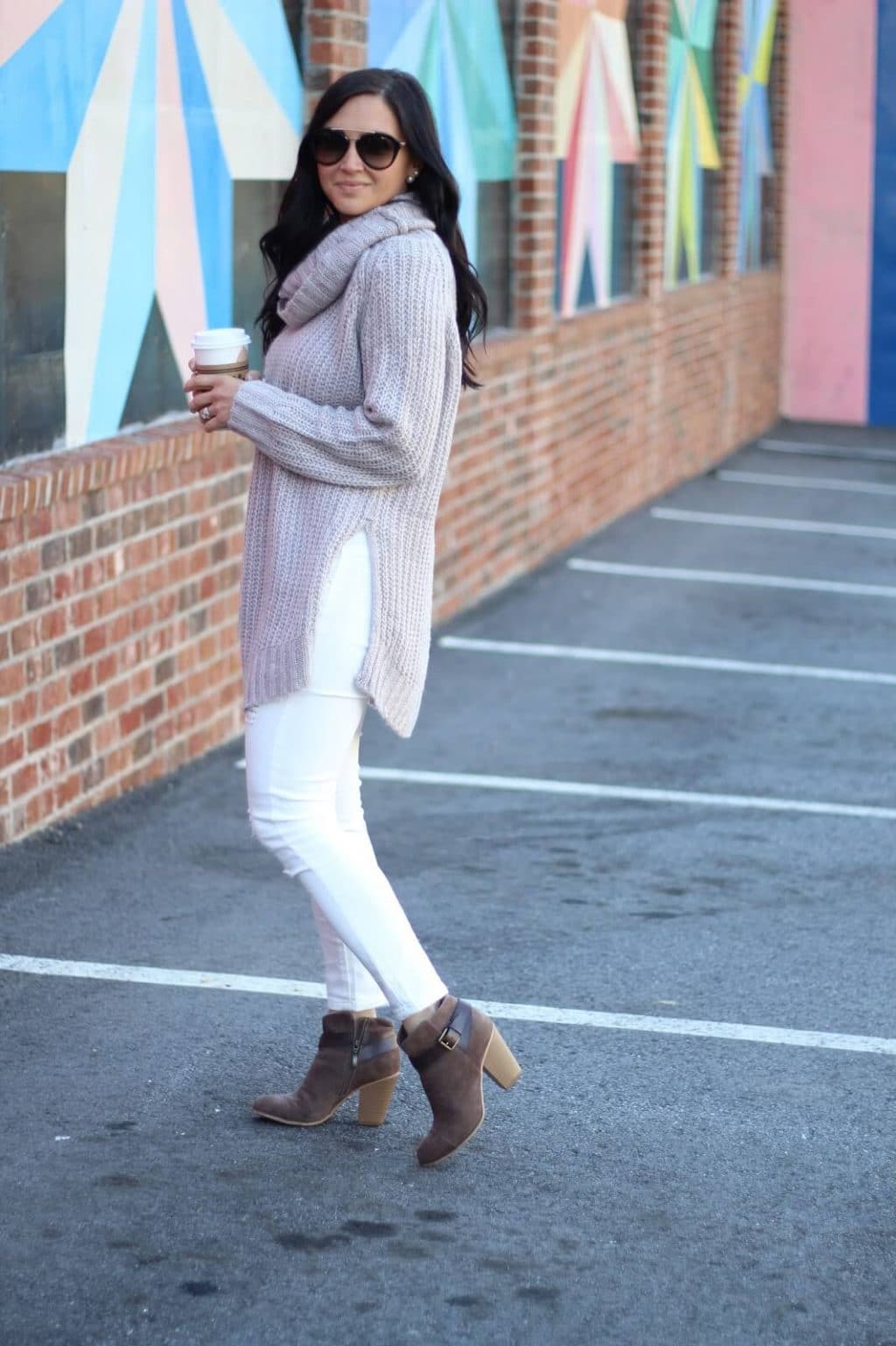 Oversized Light Grey Turtleneck with White Skinny Jeans — Neutral Winter Outfits