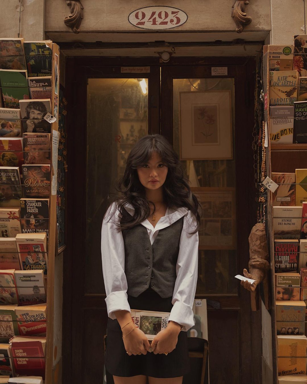 25 Dark Academia Outfits Perfect For A Scholarly Look