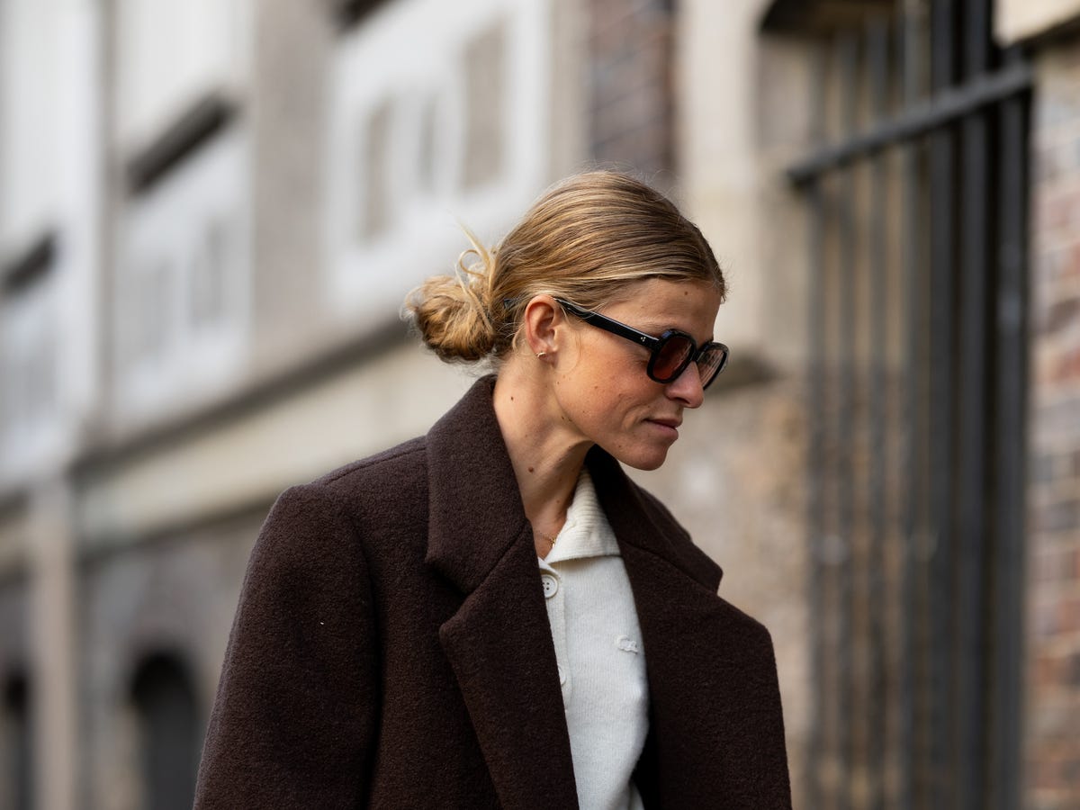 Textured Dark Brown Coat with Cream Collared Top Textured Dark Brown Coat with Cream Collared Top — Brown Coat Outfits