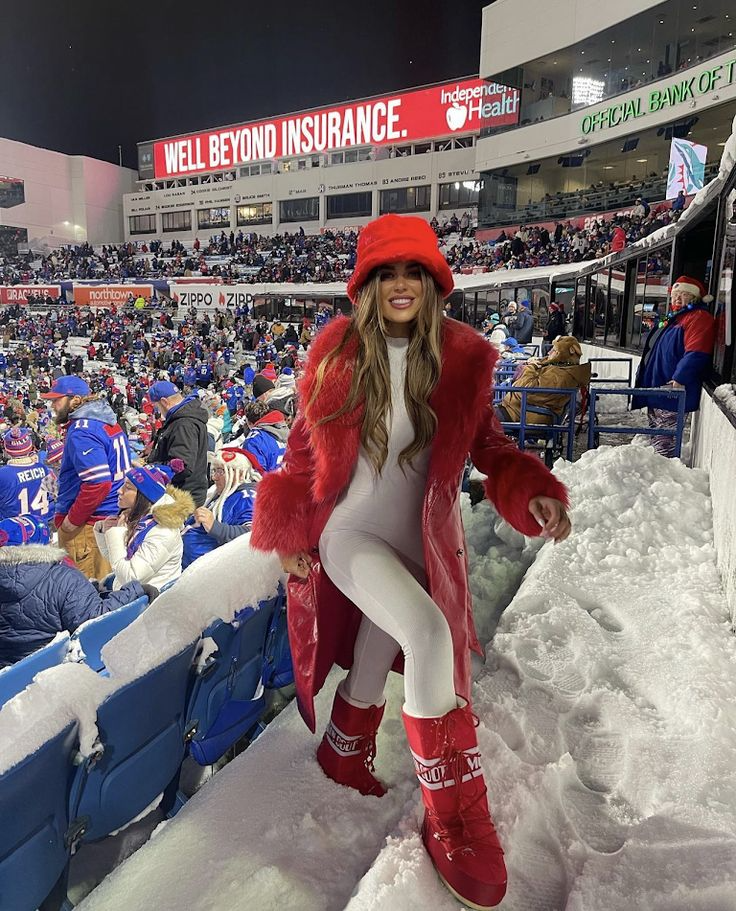 Bold Vinyl Coat and Moon Boots for a Statement Bold Vinyl Coat and Moon Boots for a Statement — Winter Football Game Outfits