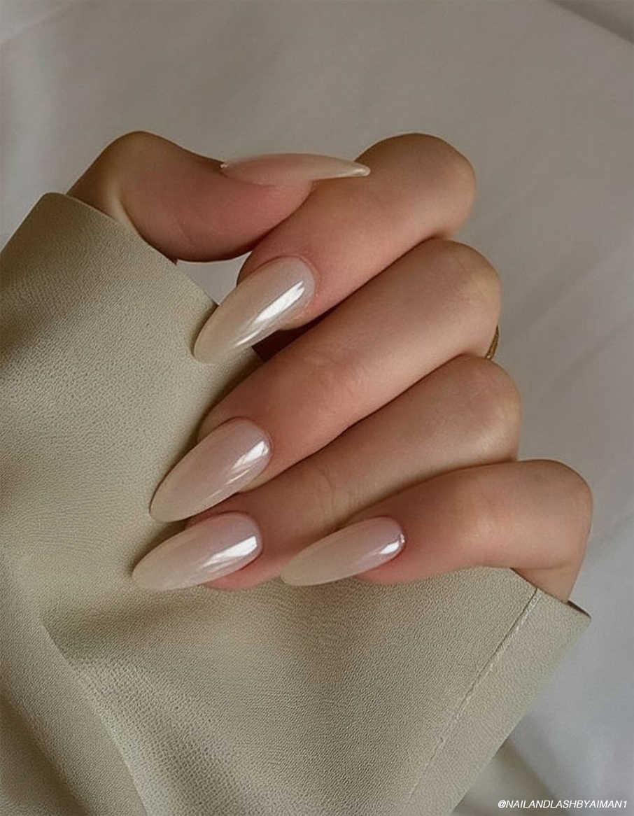 Glossy Pearlescent Visual Idea — Winter Gel Nail Colors