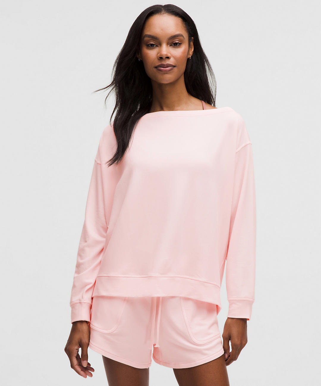 Light Pink Jersey Knit Boat Neck Sweatshirt and Shorts Set Light Pink Jersey Knit Boat Neck Sweatshirt and Shorts Set — Loungewear Outfits