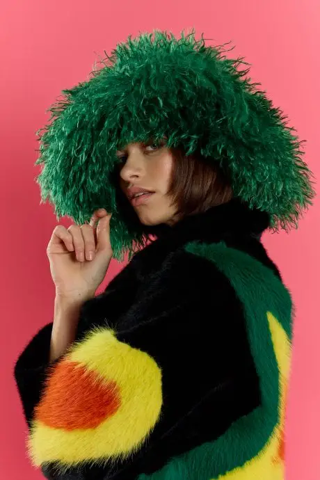 Statement Green Hat with Faux Fur Coat Statement Green Hat with Faux Fur Coat — Fur Hat Outfits