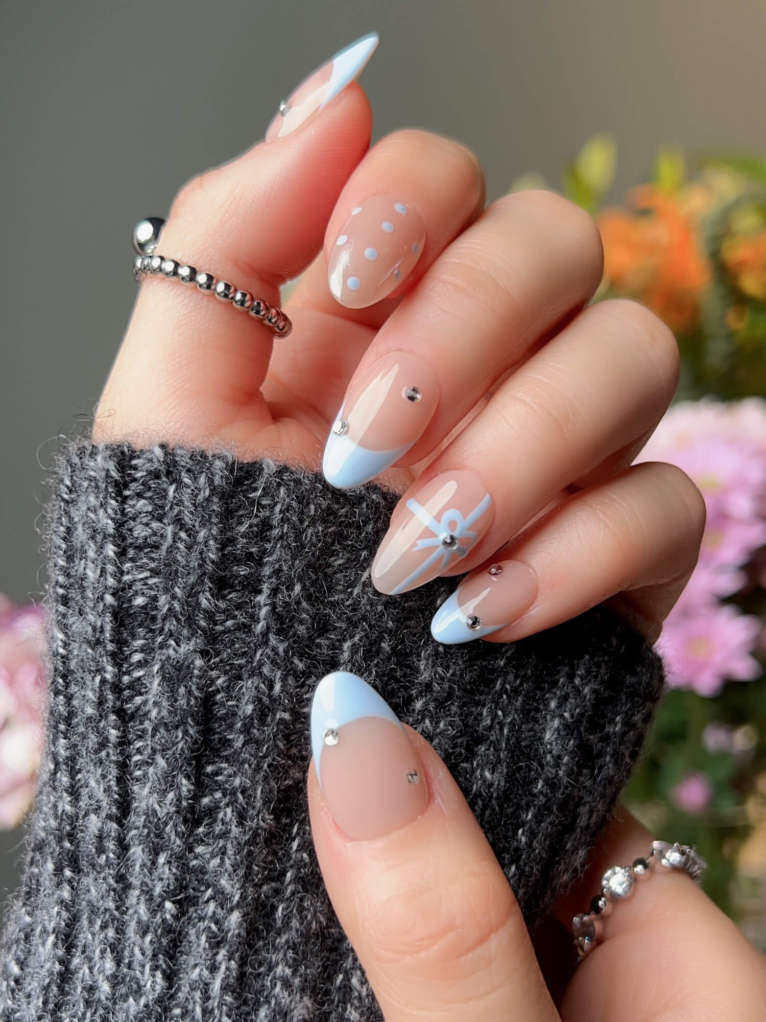Light Blue Polka Dot Bow Almonds Light Blue Polka Dot Bow Almonds — Short Winter Almond Nails