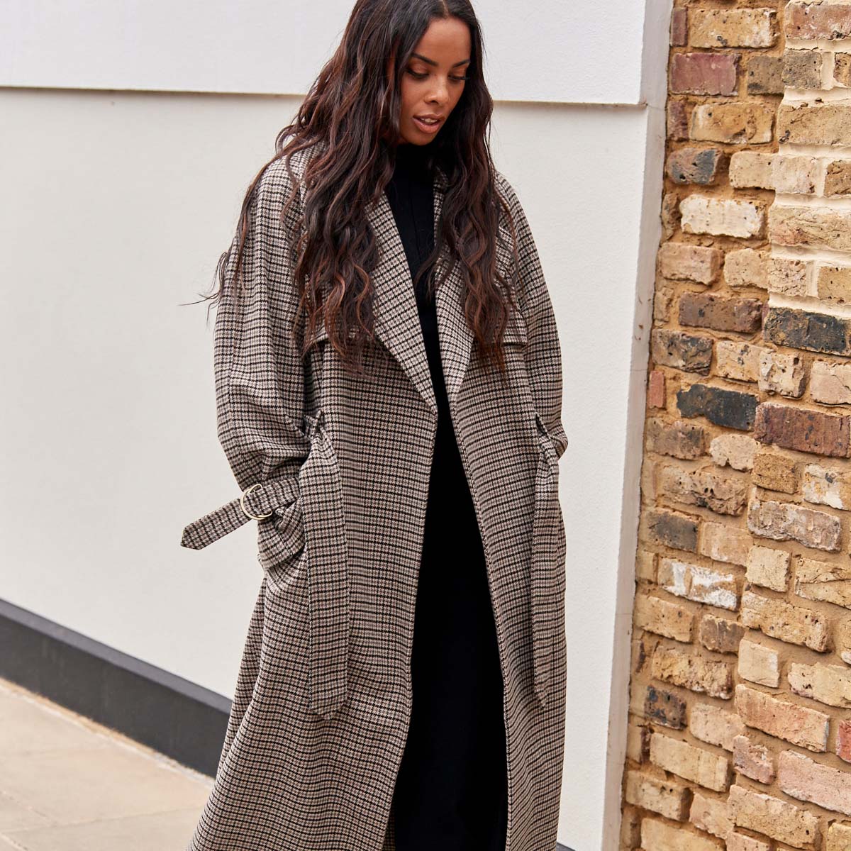 Patterned Polish: Checked Trench Coat Over Black Turtleneck Patterned Polish: Checked Trench Coat Over Black Turtleneck — Dressy Winter Outfits