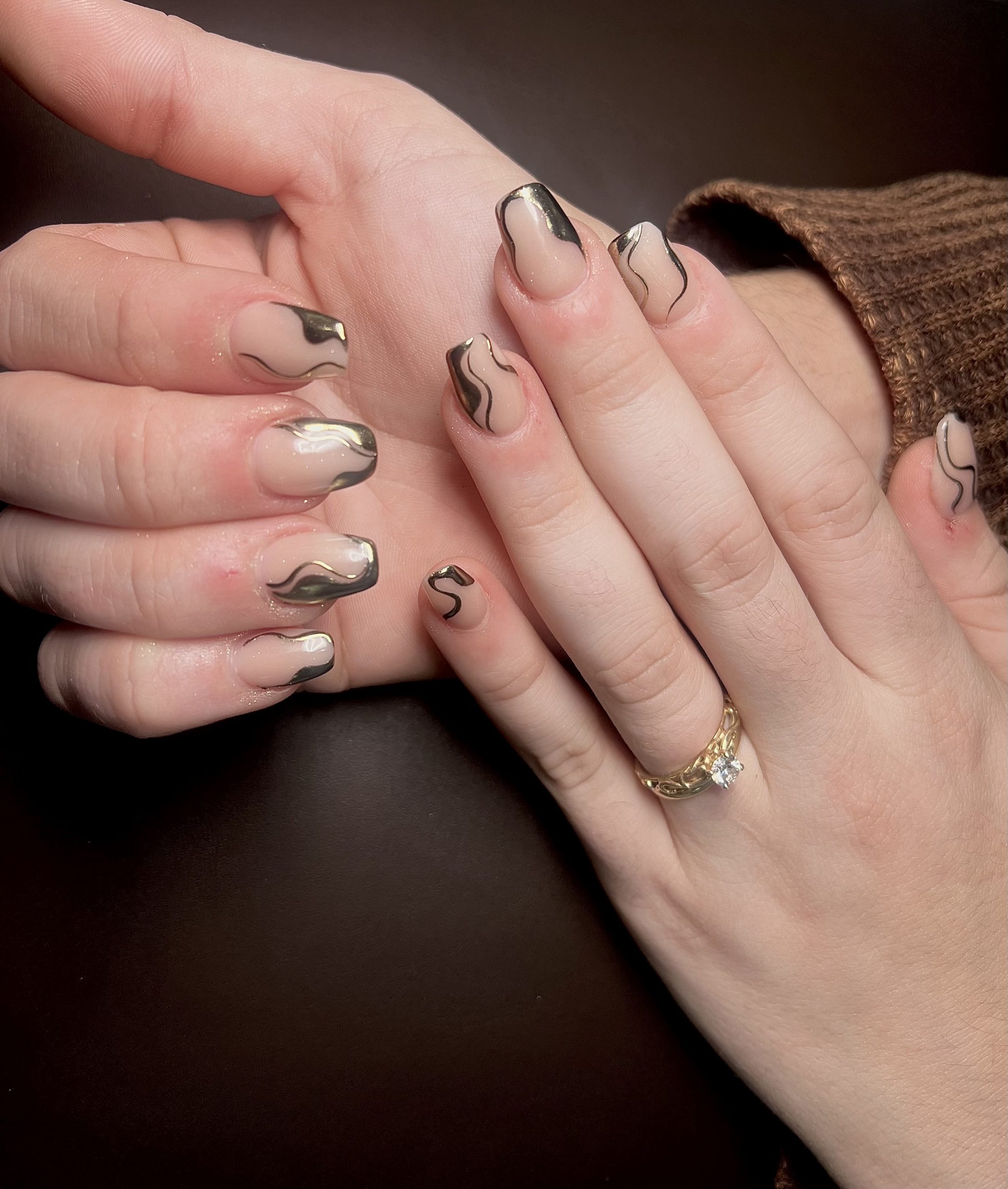 Metallic Gold Abstract Lines on Nude Base Metallic Gold Abstract Lines on Nude Base — Short Nail Designs