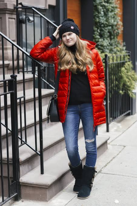 White Puffer with Shearling Details and Grey Knit White Puffer with Shearling Details and Grey Knit — Winter Puffer Jacket Outfits
