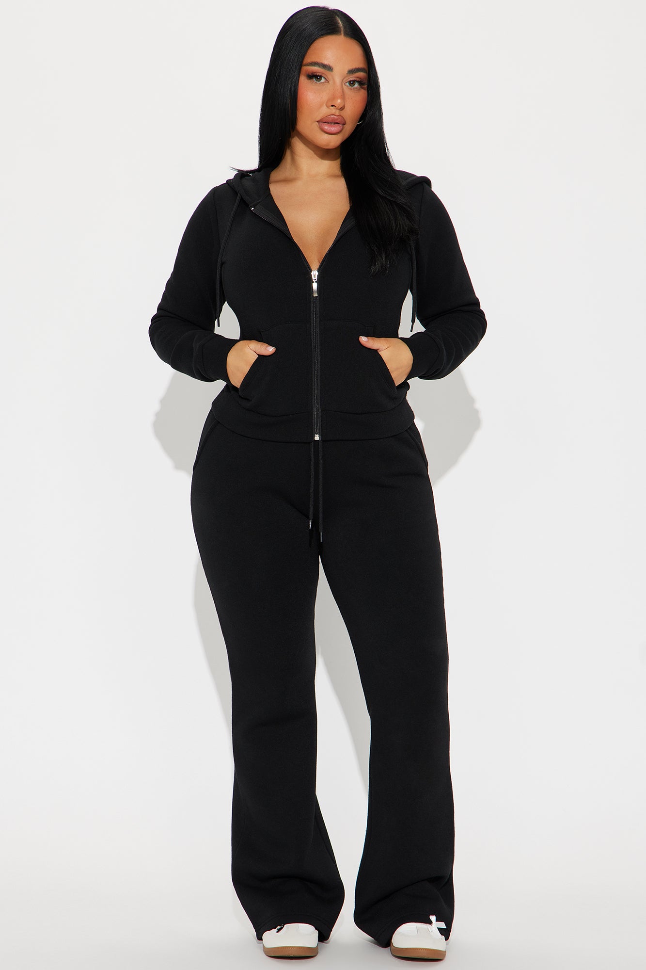 Relaxed Fit Fleece Zip-Up Hoodie Ensemble Relaxed Fit Fleece Zip-Up Hoodie Ensemble — Winter Outfits for Curvy Women