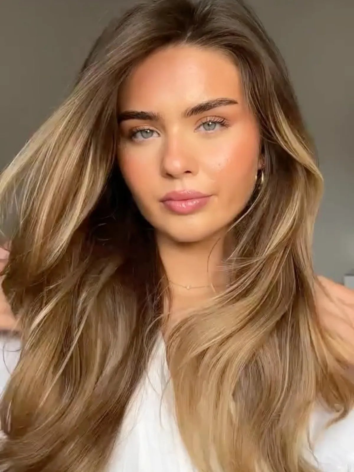 Rich Dark Brown With Red Undertones Rich Dark Brown With Red Undertones — Winter Hair Colors for Pale Skin