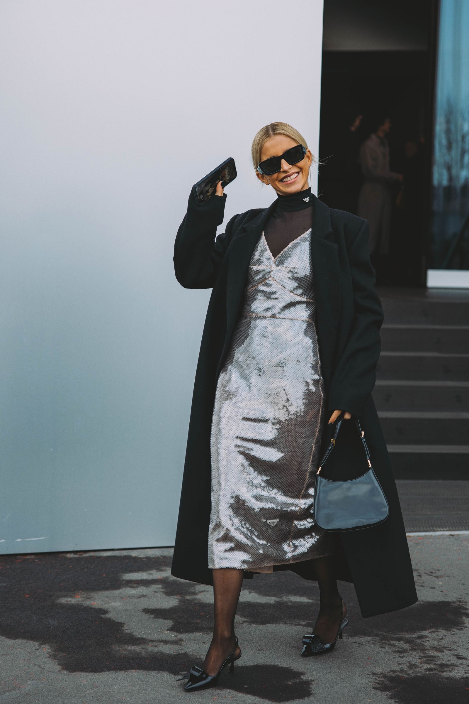 Sequined Midi Dress with Turtleneck and Long Coat Sequined Midi Dress with Turtleneck and Long Coat — Winter Dress Outfits