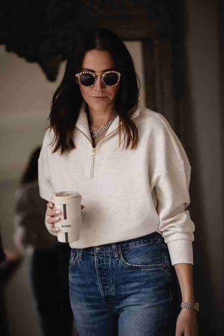 Half-Zip Sweatshirt with Denim Jeans Half-Zip Sweatshirt with Denim Jeans — Sweater Outfits