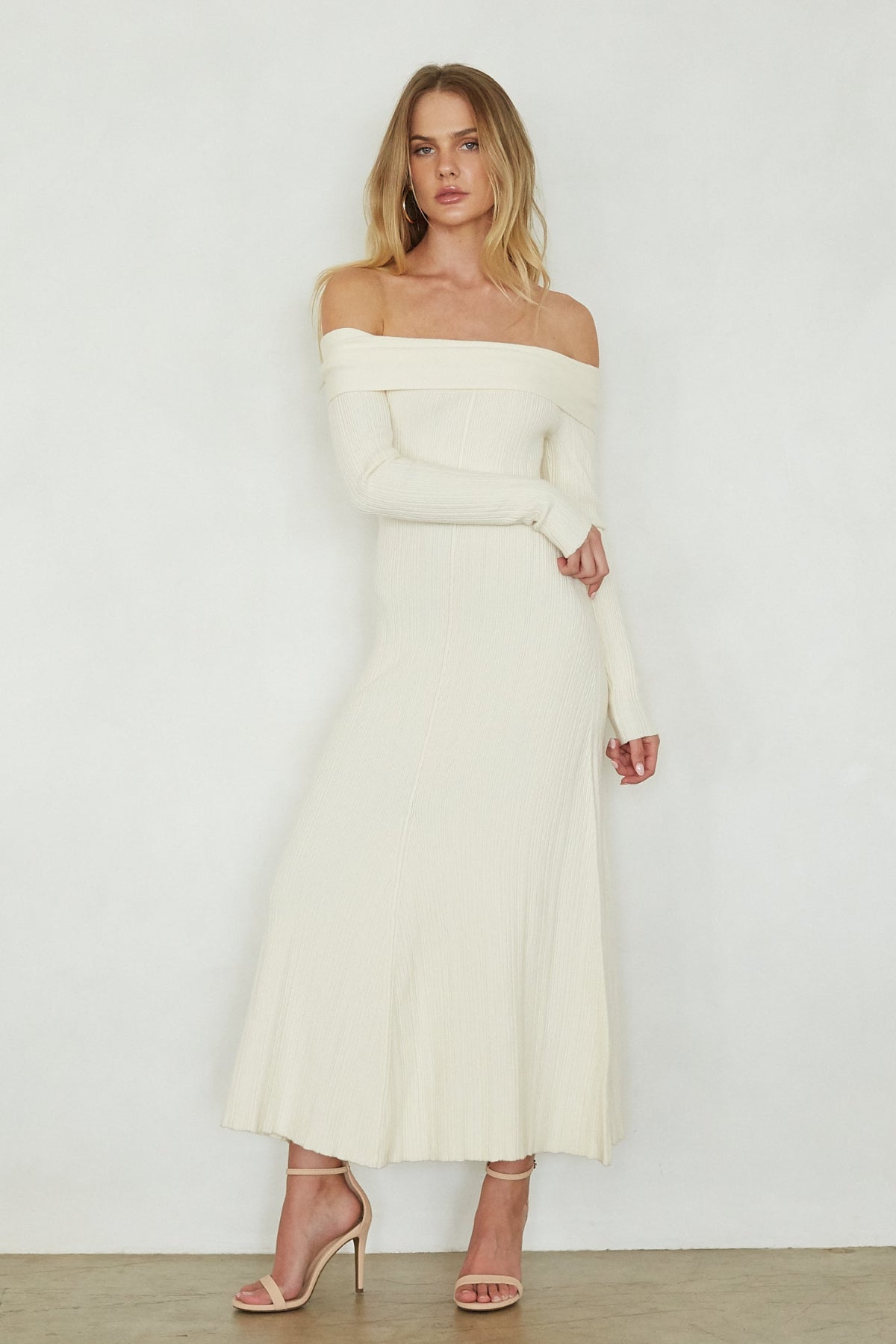 Elegant Ivory Off-the-Shoulder Knit Dress Elegant Ivory Off-the-Shoulder Knit Dress — Winter Date Night Outfits
