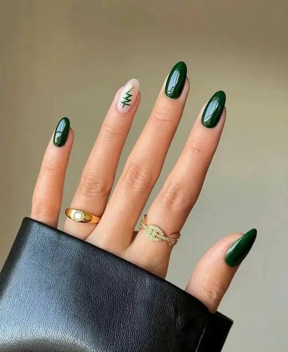 Forest Green Christmas Tree Nails — Everyday Winter Nails