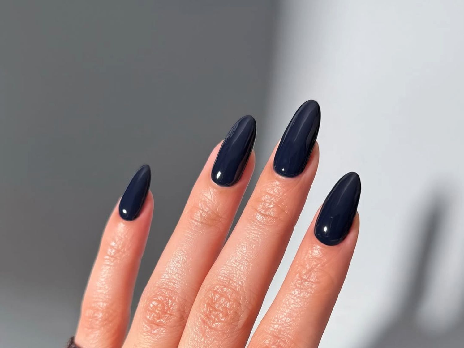 Deep Navy Blue Glossy Almond Nails Deep Navy Blue Glossy Almond Nails — Winter Acrylic Nail Colors