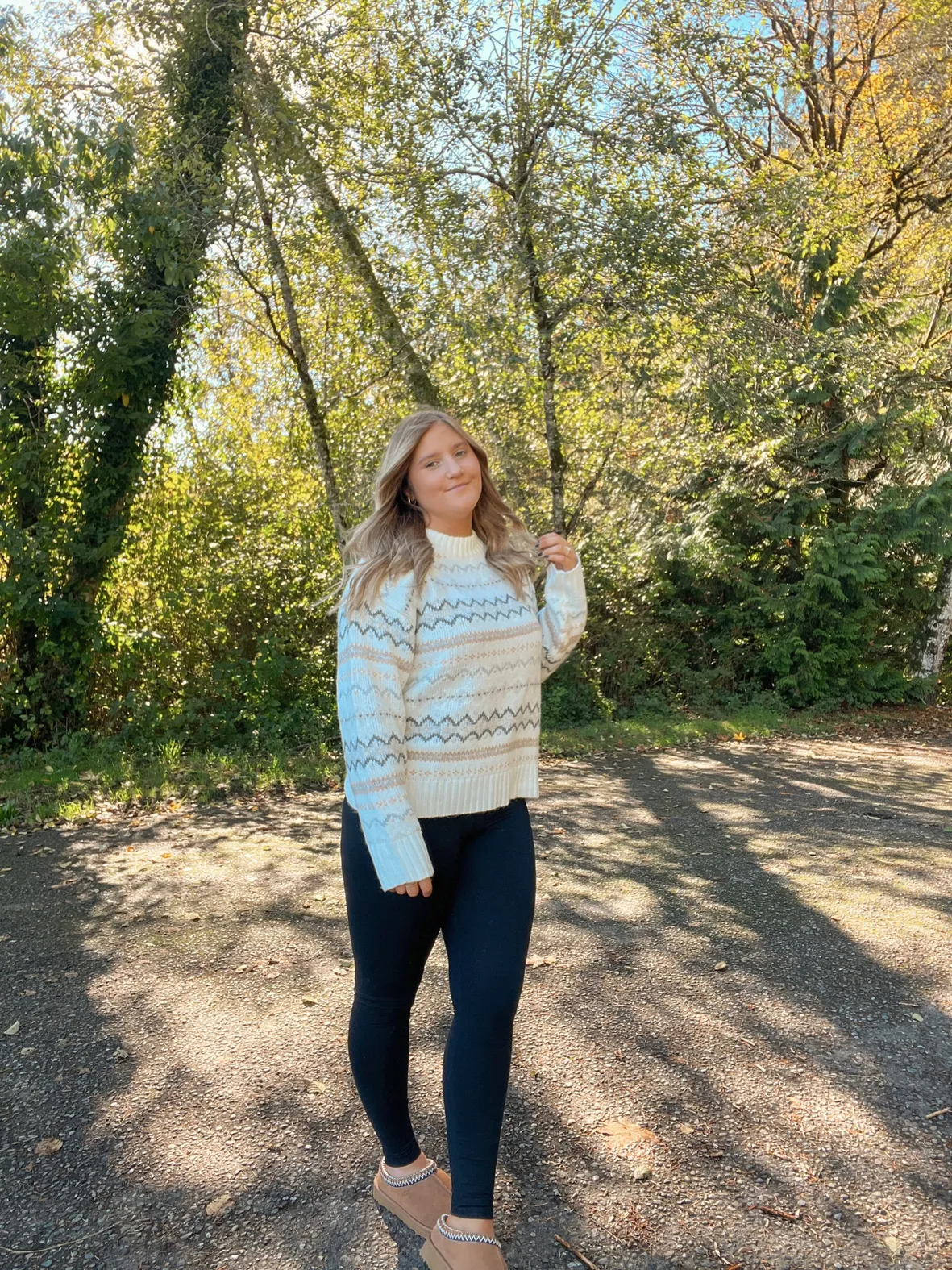 Autumn Vibes: Ugg Slippers with Patterned Sweater and Leggings Autumn Vibes: Ugg Slippers with Patterned Sweater and Leggings — Ugg Slippers Outfits