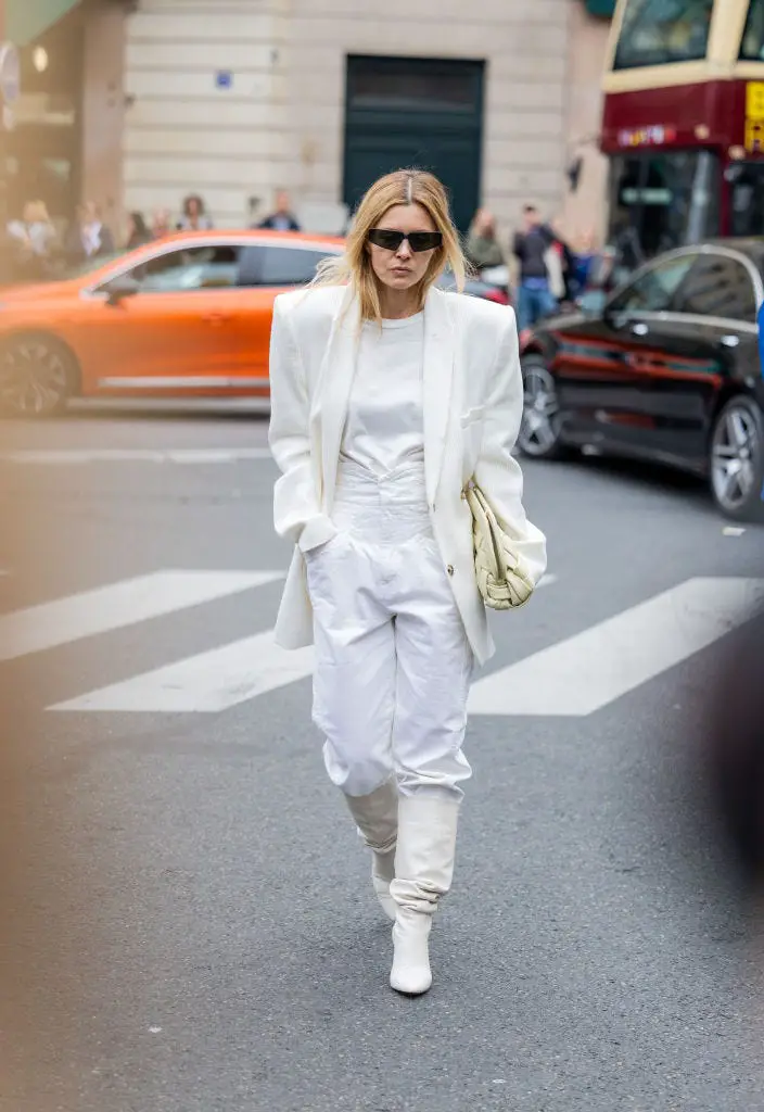 Oversized White Blazer Over T-Shirt and Relaxed Pants — Winter White Outfits
