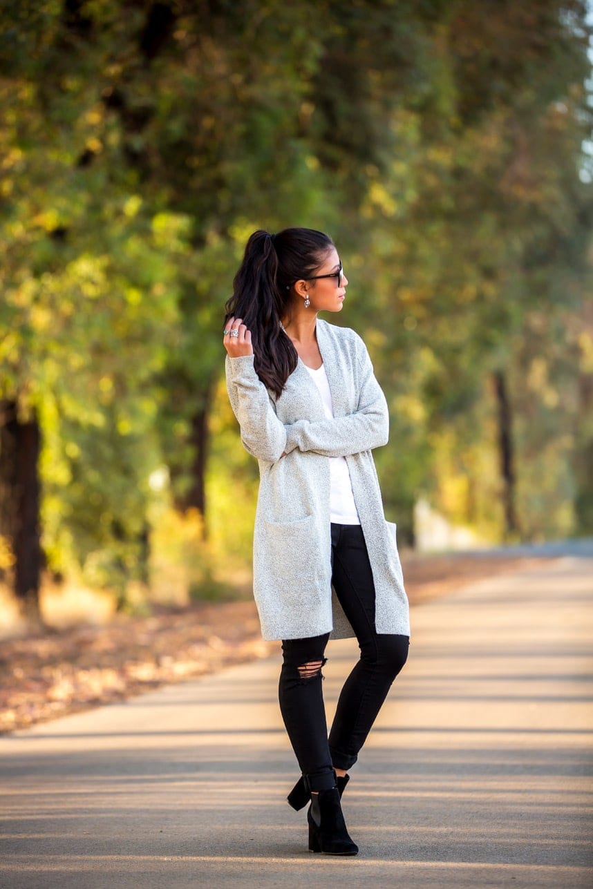 Ripped Jeans and Longline Cardigan with Ankle Boots Ripped Jeans and Longline Cardigan with Ankle Boots — Black Boots Outfits