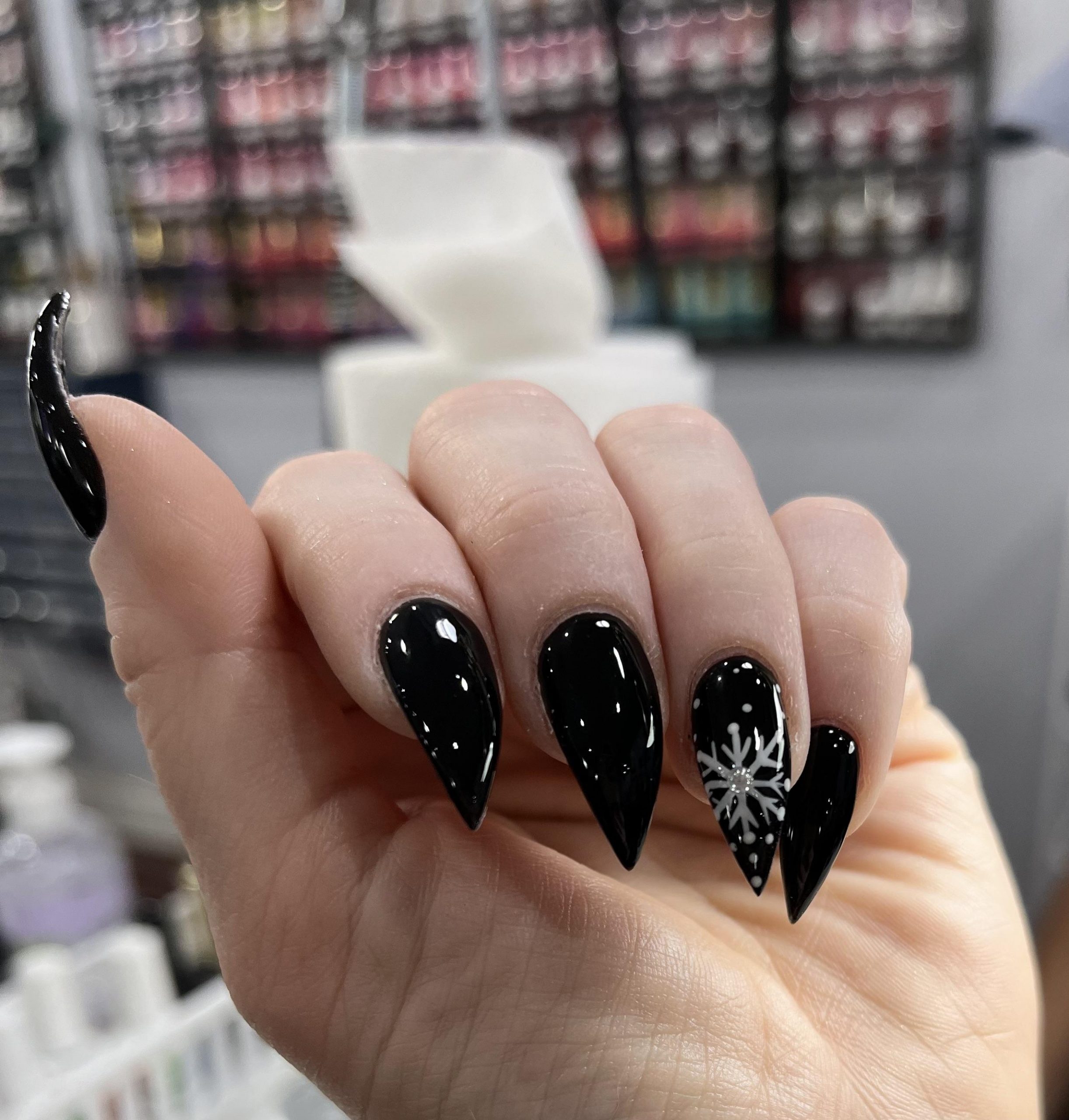 Glossy Black With White Snowflake Accent Glossy Black With White Snowflake Accent — Winter Black Nails