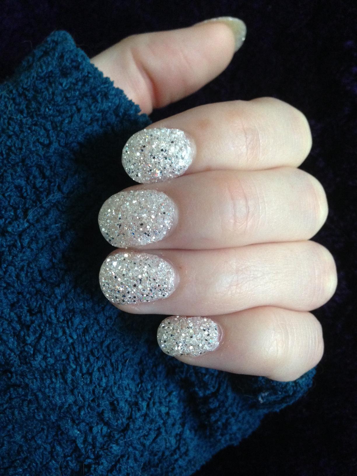 Sheer Pink Glitter Ombre Oval Nails — Winter Dip Powder Nails