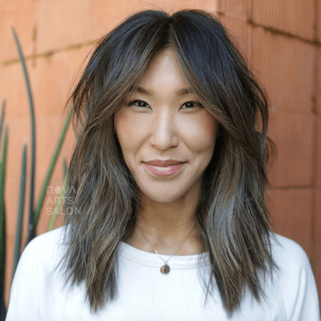 Choppy Shag With Dark Brown and Ash Blonde Choppy Shag With Dark Brown and Ash Blonde — Winter Shag Haircuts